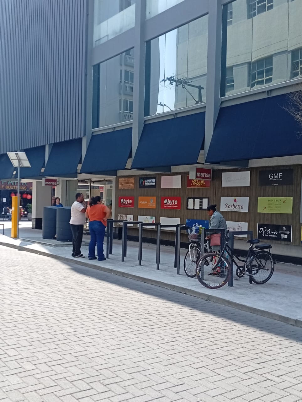 Foto de toldo instalado pela Paraná Toldos