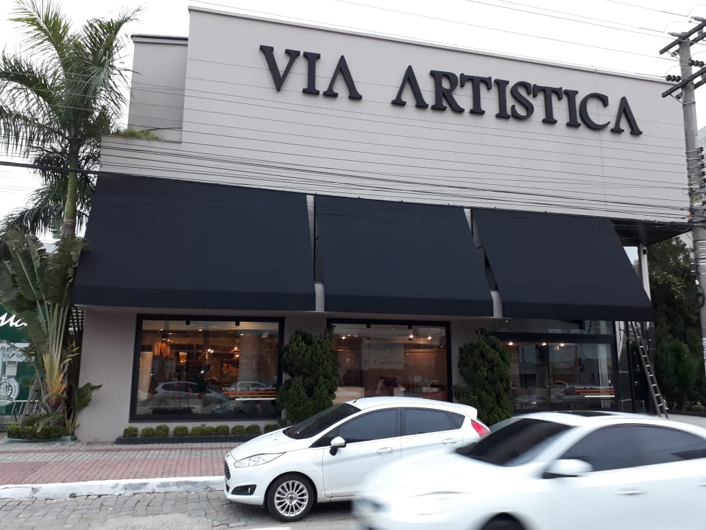 Foto de toldo instalado pela Paraná Toldos