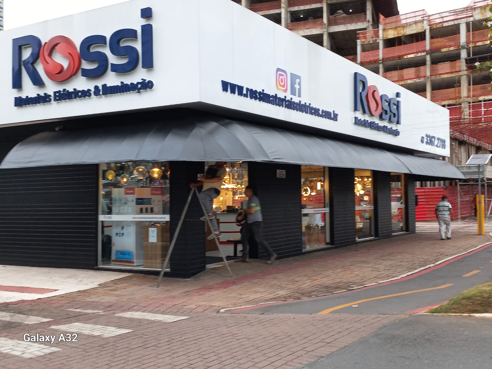 Foto de toldo instalado pela Paraná Toldos