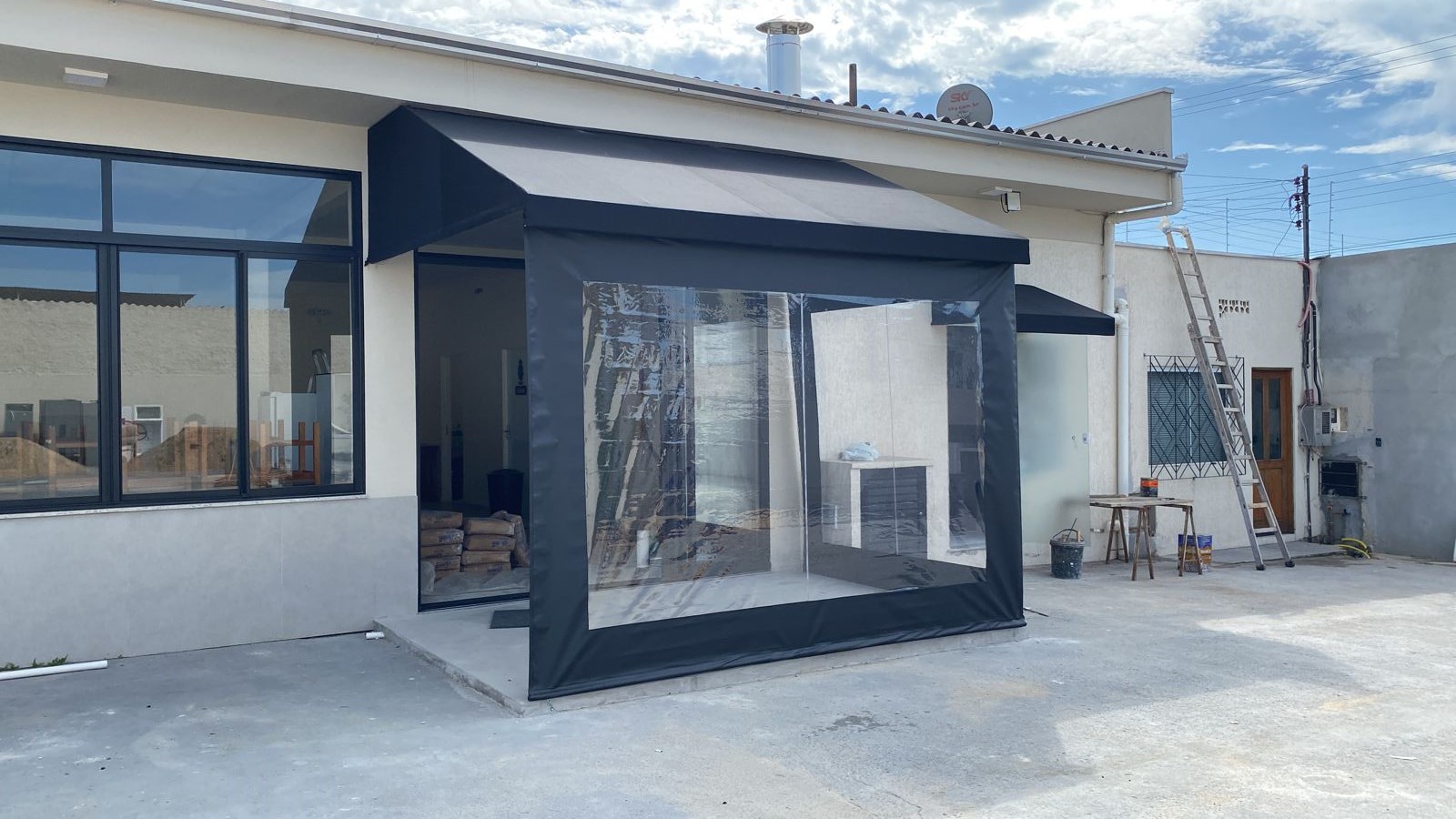 Foto de toldo instalado pela Paraná Toldos
