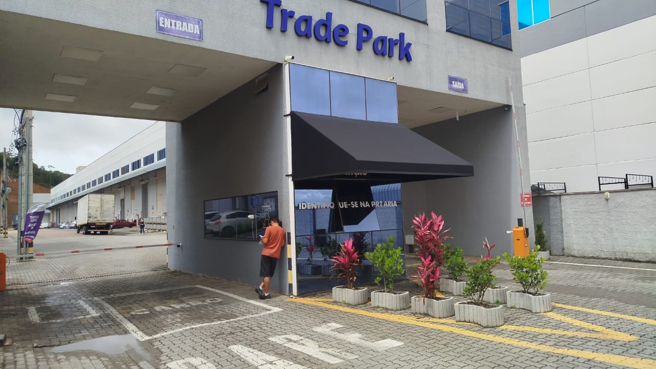 Foto de toldo instalado pela Paraná Toldos